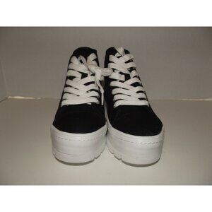 NWOT&B Madden Girl Shadow Platform Sneakers           (19)